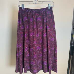 VTG Leslie Fay Purple Floral Midi Skirt